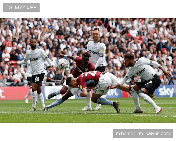 巴甲联赛升降级规则为降四升四 最后四名球队将跌入乙级